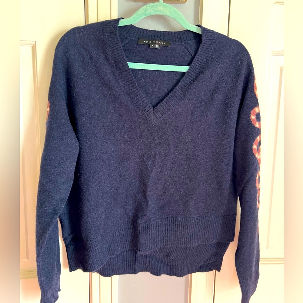 Women’s Size Small Skull Cashmere Serpent V Neck Sweater